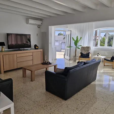 Romantica By Theka Services Villa *