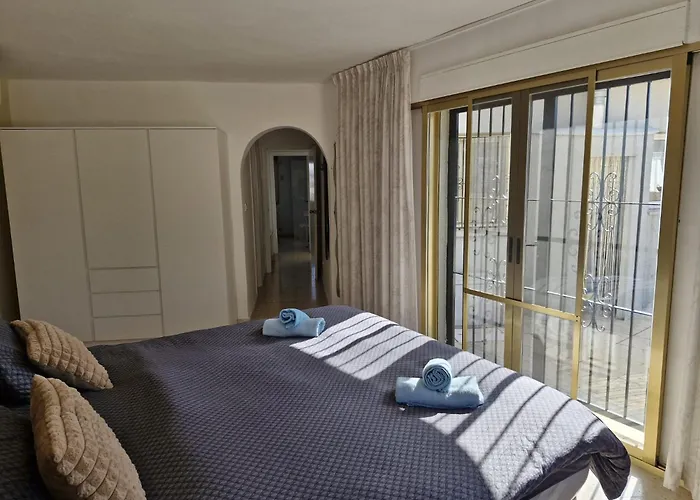 Villa Romantica By Theka Services *