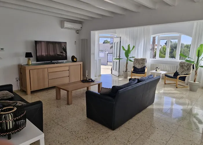 Romantica By Theka Services Villa *